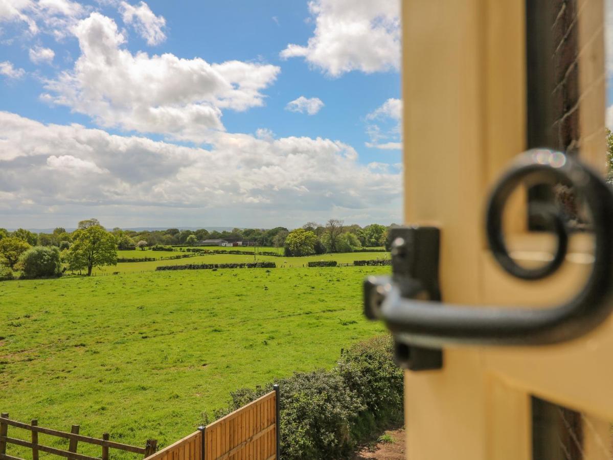Acorn Lodge Stafford Eksteriør billede