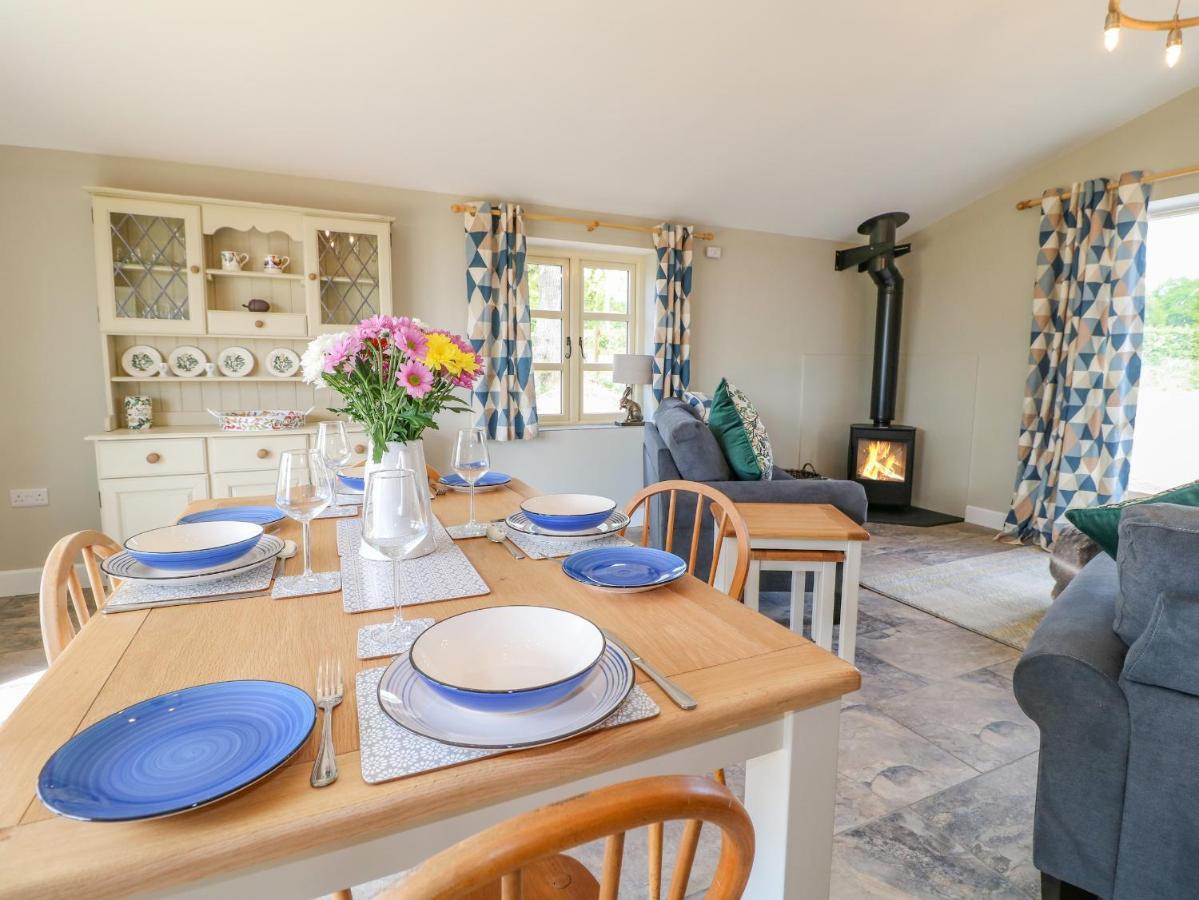 Acorn Lodge Stafford Eksteriør billede