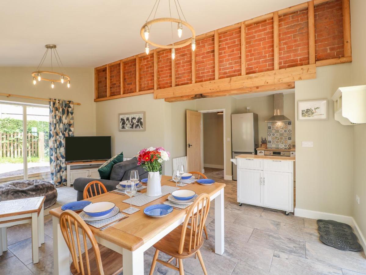 Acorn Lodge Stafford Eksteriør billede